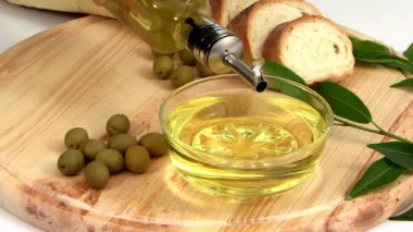 Meze zeytinyağı ve ekmek