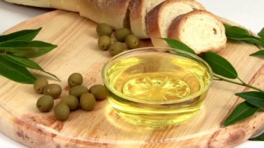 Meze zeytinyağı ve ekmek