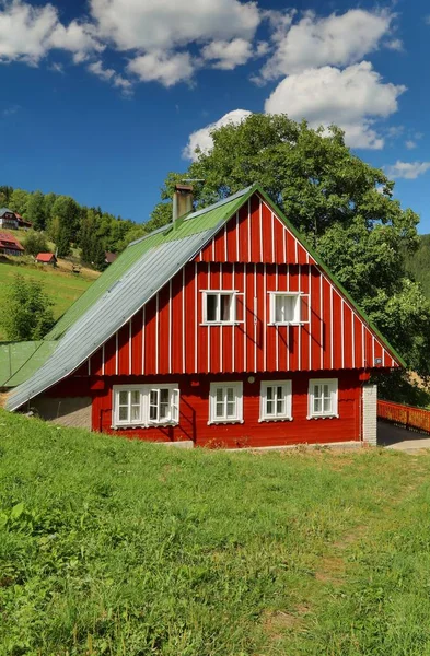 Schönes Holzhaus Der Tschechischen Republik — Stockfoto