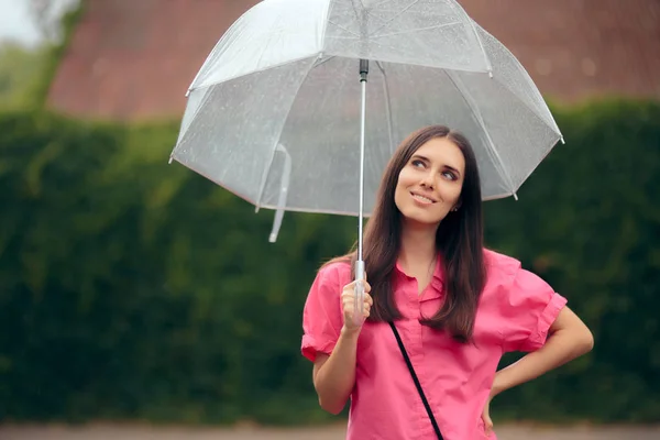 Vrouw Met Doorzichtige Paraplu Regen — Stockfoto