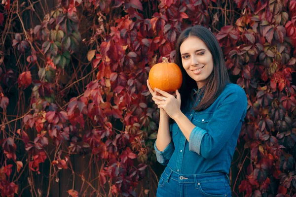 Cheerful Woman Autumn Leaves Decor Holding Pumpkin — Stock Photo, Image