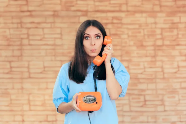 Mujer Negocios Hablando Por Teléfono Retro — Foto de Stock