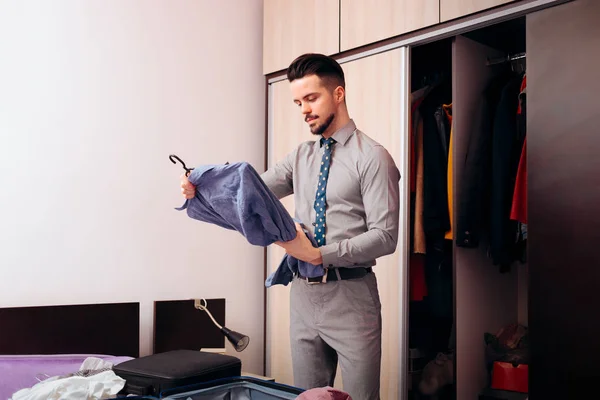 Man Packing Suitcase Holiday Business Trip — Stock Photo, Image