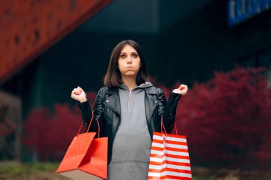 Sonbahar Sezonunda Yorgun Hamile Kadın Alışveriş