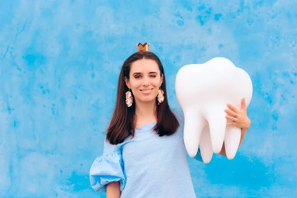 Cool Actress Holding Movie Clapper Ready Film — Stock Photo, Image