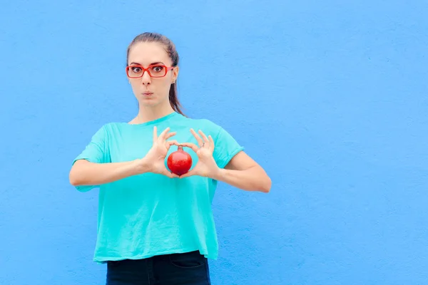 Funny Woman Holding Pomegranate Heart — Stock Photo, Image