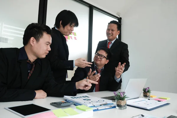 Gente Negocios Teniendo Una Reunión Hombre Negocios Trabajando Con Informe — Foto de Stock