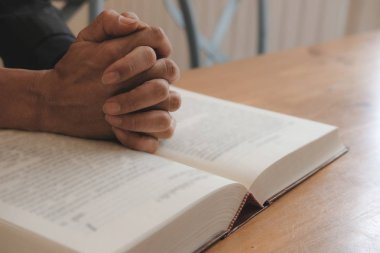 İncil'de açılış günü dua erkek eli. inanç, din kavramı