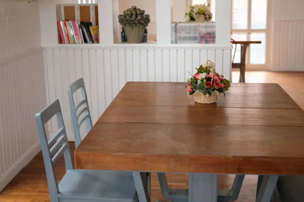 Tavolo Legno Sedia Blu Set Accogliente Sala Pranzo Interno — Foto Stock