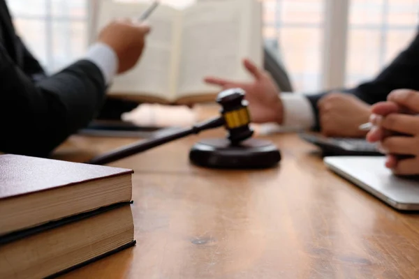 Lawyer Giving Advice Business People Businessman Discussing Legal Legislation Law — Stock Photo, Image