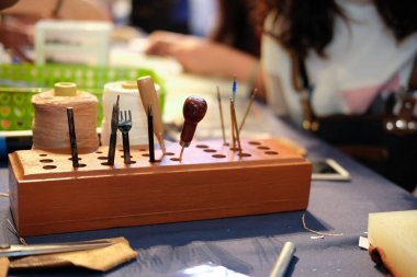 El yapımı deri craft DIY araç aracı. Usta çalışma masası