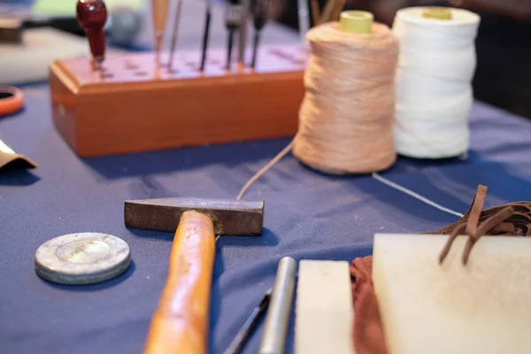Handmade Leather Craft Diy Instrument Tool Craftsman Working Desk — Stock Photo, Image