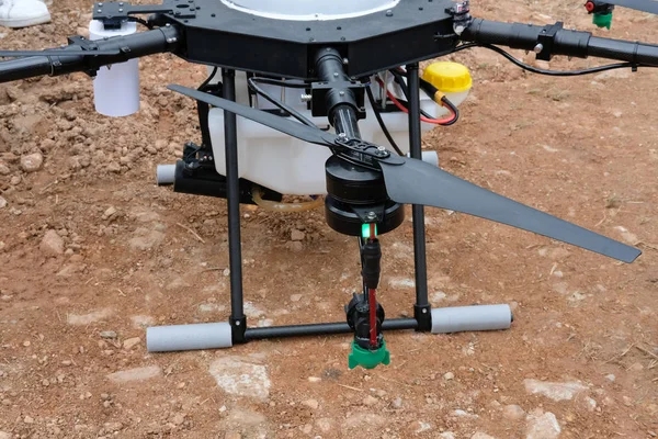 Drone Agricole Pour Pulvériser Engrais Liquide Herbicide Dans Les Terres — Photo