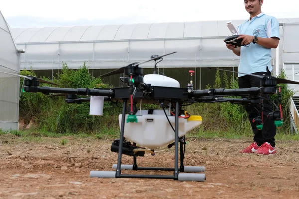 Chiang Mai Thaïlande Septembre 2018 Homme Contrôlant Drone Agricole Pour — Photo