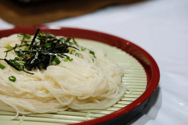 クールなそうめん チルド麺 日本の食べ物 — ストック写真