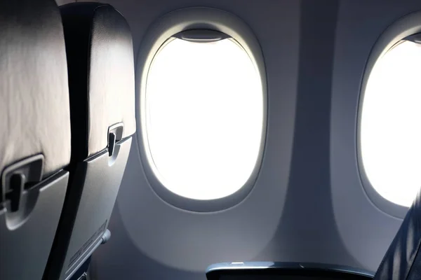 Uçak Pencerenin Kabin Içinde Uçak Lombar Açılış — Stok fotoğraf