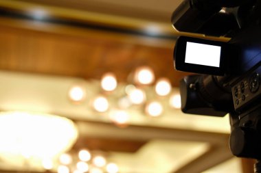 profesyonel video üretim kamera sahne alanı'nda canlı olay kaydı. seminer konferans yayını televizyon sosyal medya.