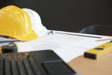 gayrimenkul projesi mimar mühendis işyerinde ev planı. Yapı ve inşaat kavramı