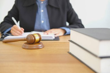 Avukat Avukat adalet çalışma yazı NOT mahkemede yargıç. Mahkeme, yasal hukuk tokmak.