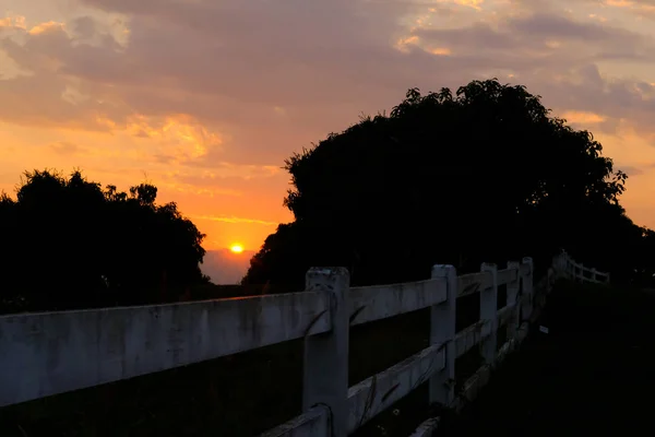 Farm Fence Sun Sunset Sunrise Twilight Evening Sky Dawn Dusk — Stock Photo, Image