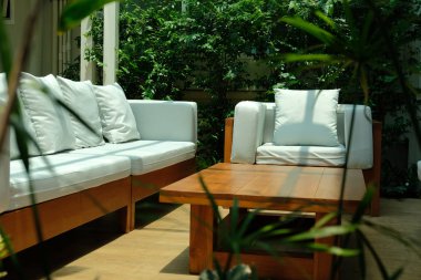 teras verandada kanepe 