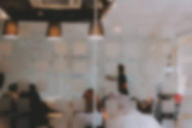 okulda öğrenme dersi alan öğrenci. bulanıklık arka plan