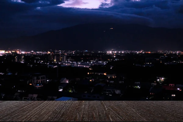 城市夜光散景去焦点模糊背景 — 图库照片