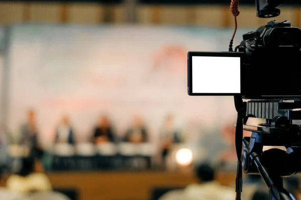 Producción de vídeo cámara de grabación de eventos en directo en el escenario. televisio — Foto de Stock