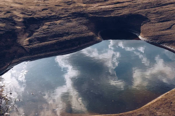 Pedra partida em Grand Canyon. fenda de fenda em pedra — Fotografia de Stock