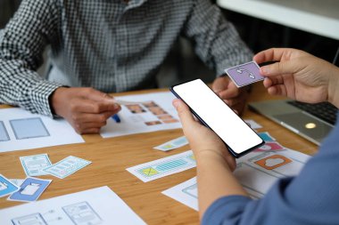 kullanıcı deneyimi Ux tasarımcı akıllı telefon düzeni web tasarımı.