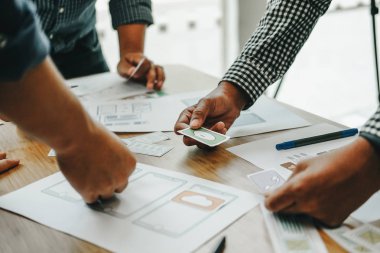 kullanıcı deneyimi Ux tasarımcı akıllı telefon düzeni web tasarımı.