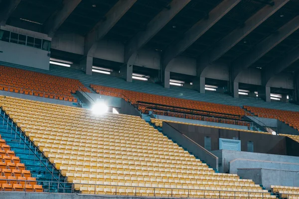 Spor stadyum arenada sandalye koltuğu — Stok fotoğraf