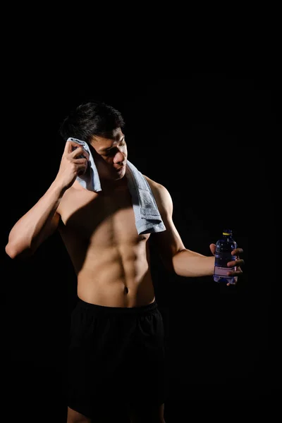 Atlético musculoso culturista hombre con desnudo torso seis pack abs — Foto de Stock