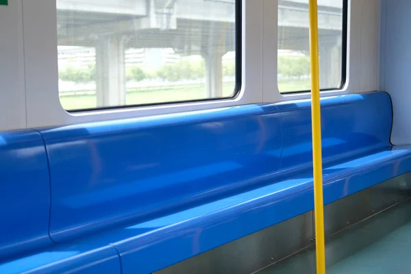 电动火车上的乘客座椅 公共交通 — 图库照片
