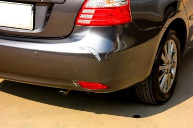 dikkatsiz tarafından sürücü insanlar, yolda bir asidik gerekir