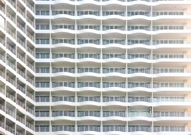 sabah ışığı ile condominium bina.deniz manzaralı condominium içinde 