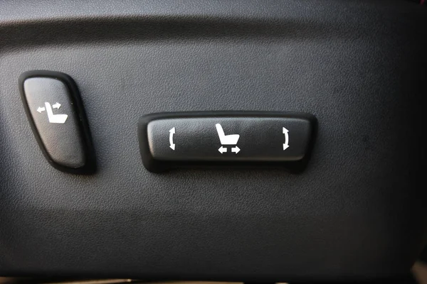 Botón de control asiento eléctrico en coche de lujo — Foto de Stock