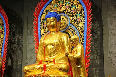 Tayland altın bodhisattva Guanyin oyma