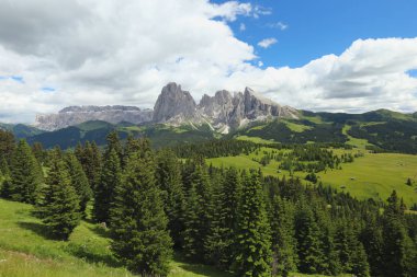 Görünüm Langkofel grup, South Tyrol, İtalya