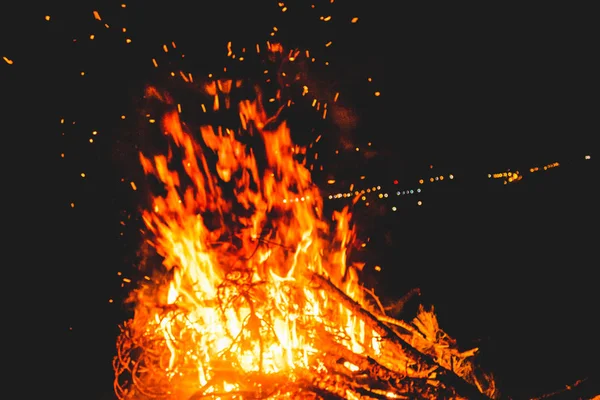 キャンプの火自然夜 — ストック写真