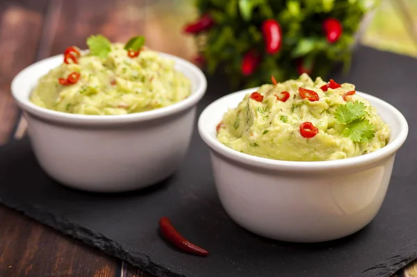 Plato Tradicional Cocina Mexicana Guacamole Salsa Aguacate Con Lima Chile — Foto de Stock