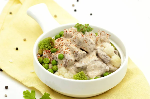 Fried Meat Stew Creamy Sauce Side Dish Cabbage Green Peas — Stock Photo, Image
