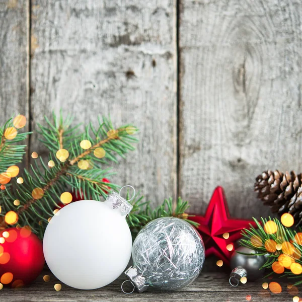 Decorações Natal Vermelho Branco Fundo Madeira Velho — Fotografia de Stock