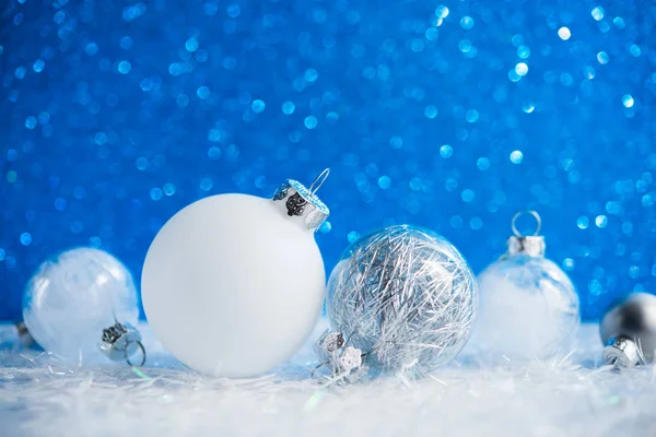 White Silver Christmas Decorations Blue Background — Stock Photo, Image