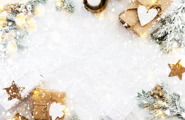Neşeli Noel ve mutlu tatil tebrik kartı, çerçeve, banner. Yeni yıl. El yapımı hediyeler Noel sunar. Kış tatil tema. Düz yatıyordu.