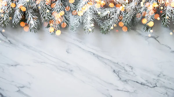 Sfondo Natalizio Con Albero Natale Sfondo Marmo Bianco Buon Natale — Foto Stock