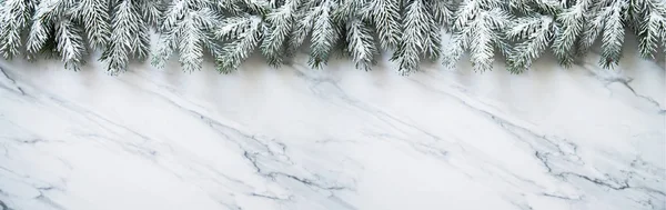 Fond Noël Avec Arbre Noël Sur Fond Marbre Blanc Joyeux — Photo