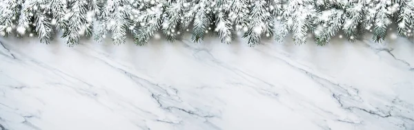 Χριστουγεννιάτικο Φόντο Χριστουγεννιάτικο Δέντρο Φόντο Λευκό Μάρμαρο Καλά Χριστούγεννα Ευχετήρια — Φωτογραφία Αρχείου