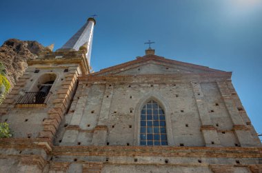 Kilise Saint havari Peter ve Paul. Chiesa dei Santi Pietro e Paolo, Pentedattilo, Calabria, İtalya