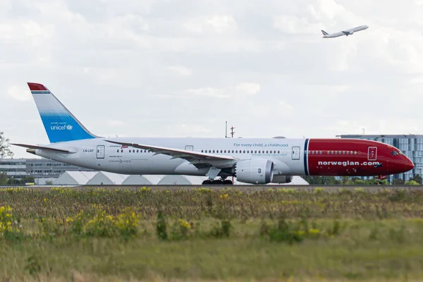 Boeing 787-9 Dreamliner, provozovaný Norským dlouhým tahem na depar — Stock fotografie